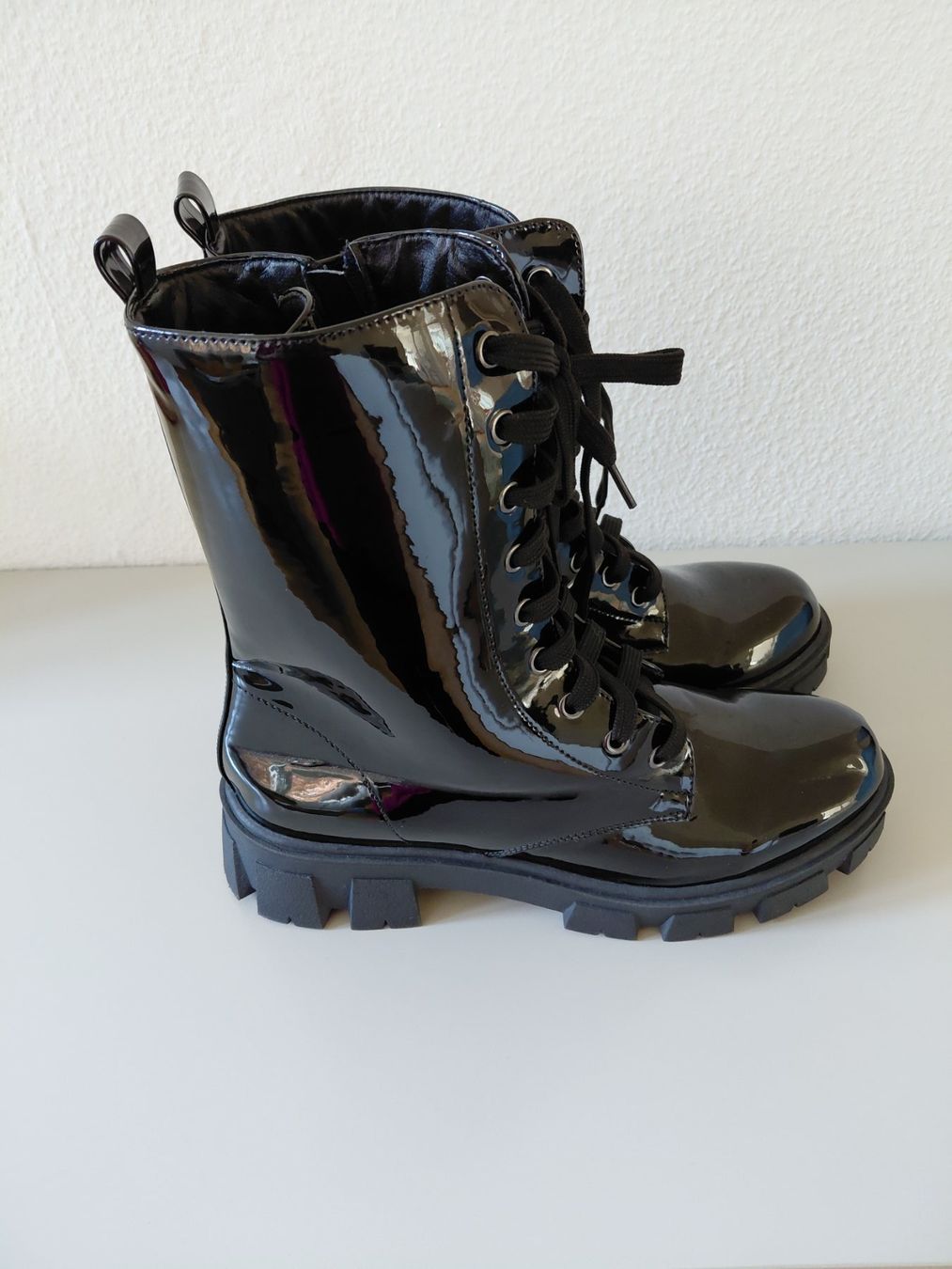 Scarpe da donna: Stiefeletten schwarze Lack – Usato da Basel venduto da whi_5lxt