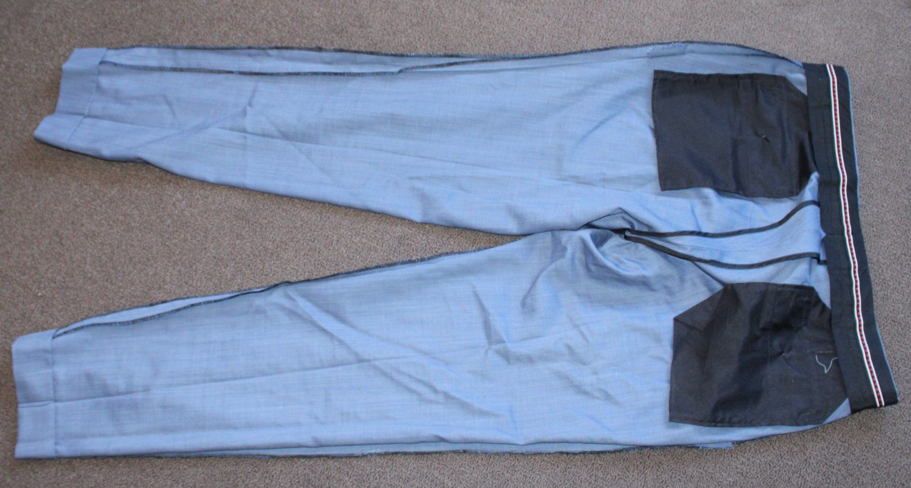 Pantalons: Hose – D'occasion à Schaan par antikes_und_kurioses 7
