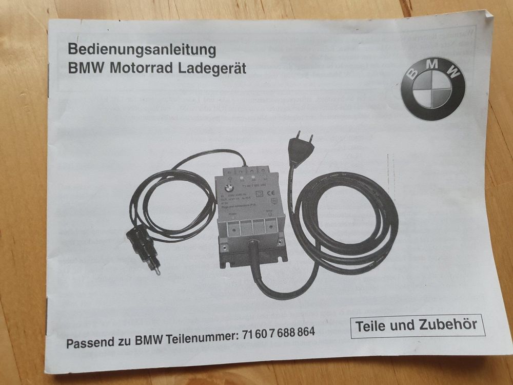 BMW Motorrad Batterieladegerät