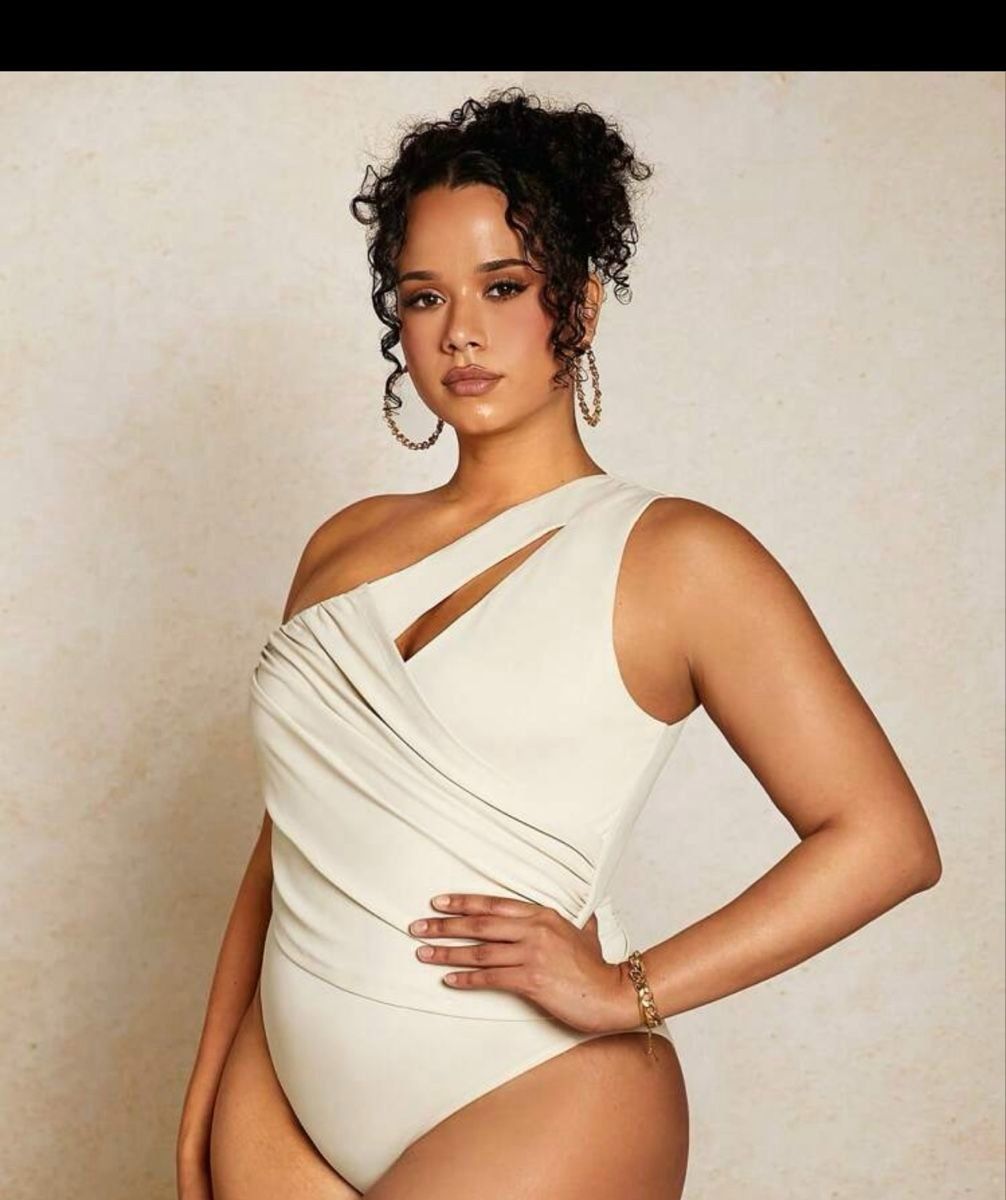 Tops: Schicker Body, One-Shoulder, Grösse 44, beige – Neu und originalverpackt aus Hüttwilen von pinti55