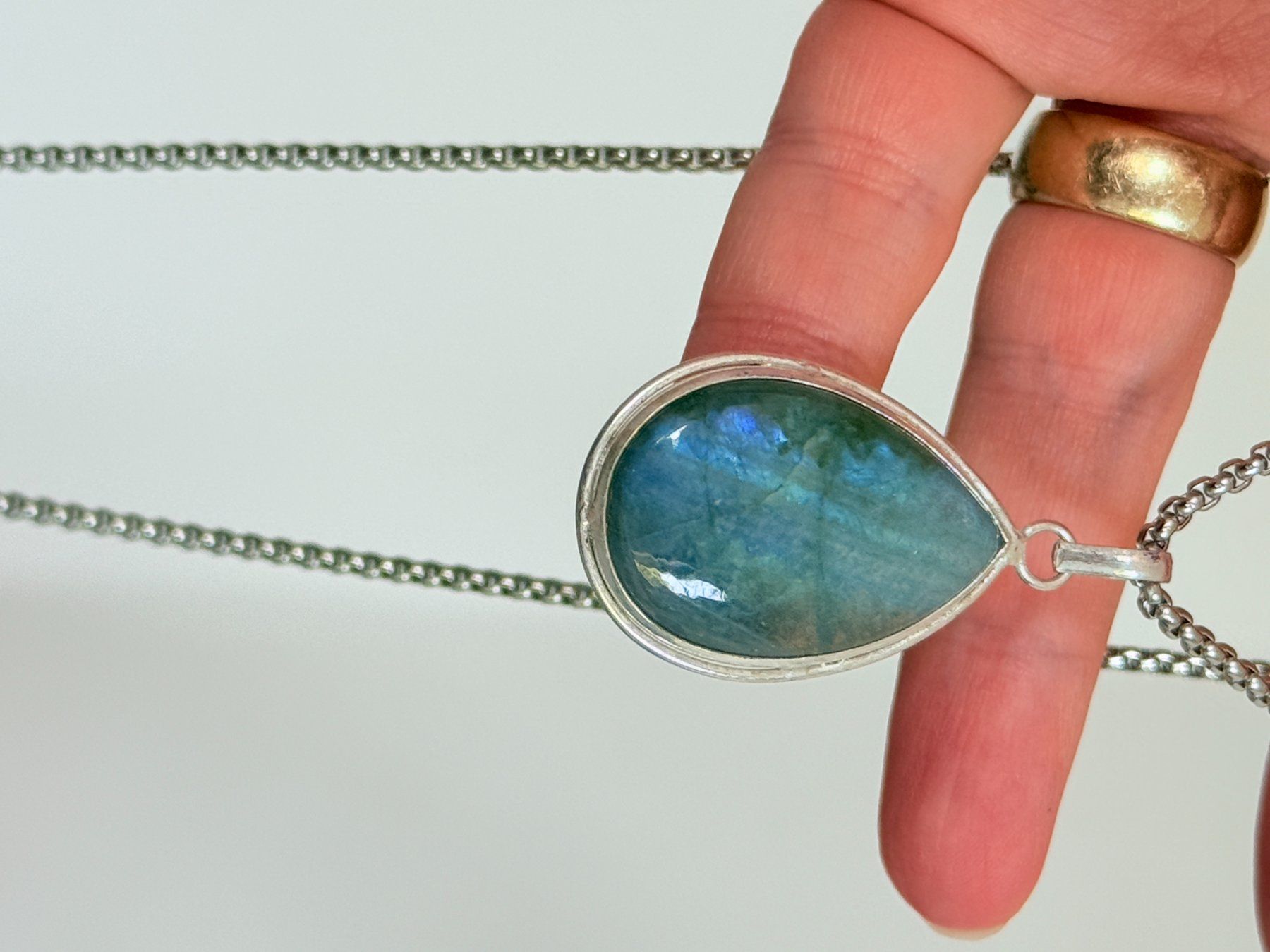 Colliers: Collier labradorite, élégant et tendance ✨ – Neuf avec emballage d'origine à Genève par AWWA 5