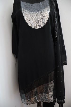 Elegantes, neues Orient-Kleid mit Pailletten, Grösse xxl
