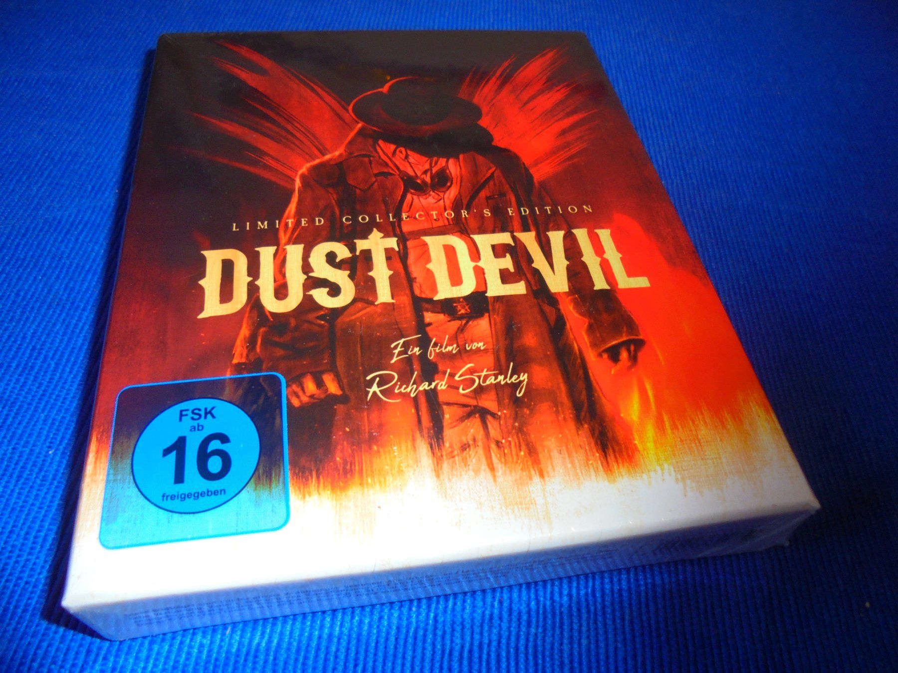 Alle DVDs: BOX mit Booklet ectr. DUST DEVIL/ MEGA Zubehör, CD ectr !RAR – Neu und originalverpackt aus Wattenwil von Firebird1 2