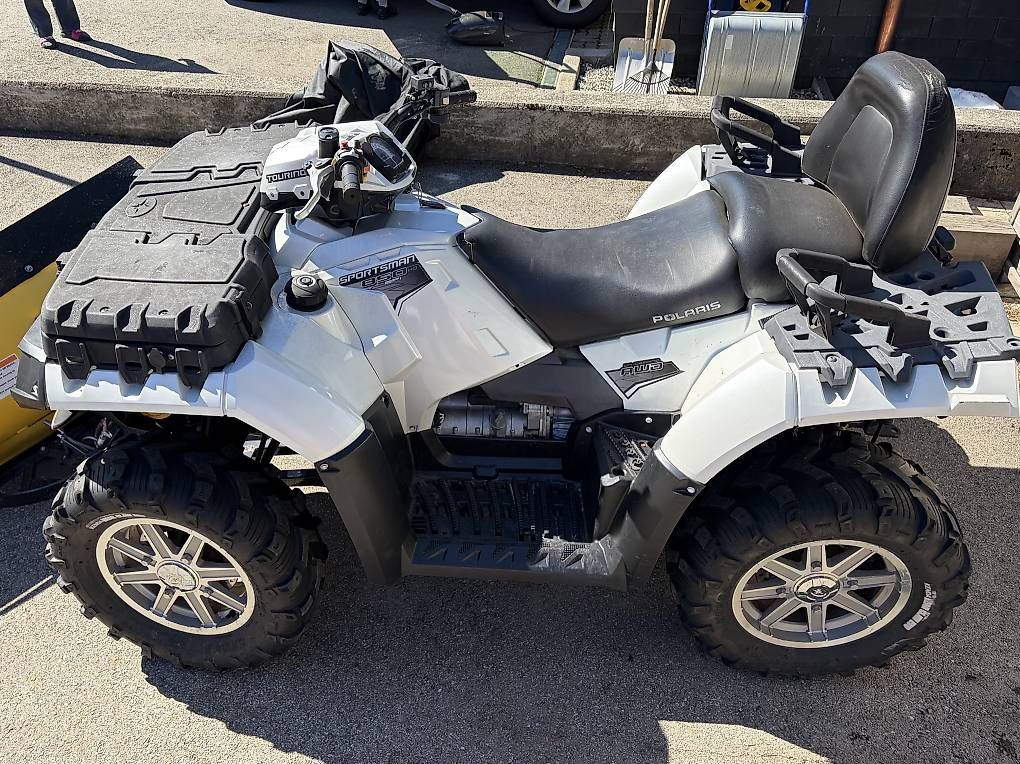Polaris ATVs / Quads: Quad Polaris sportman 850 – Gebraucht aus Les Mosses von moi012 1