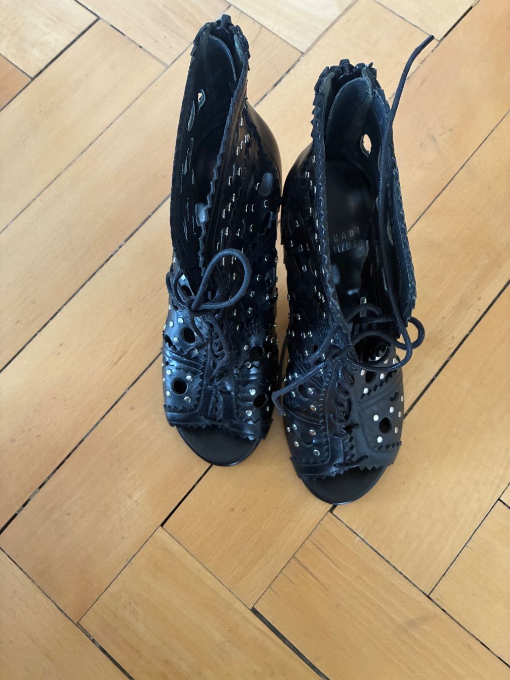 Stuart Weitzman Scarpe da donna: Stuart Weitzman Cagey Lace Up Booties – Usato da Fribourg venduto da waves55 2