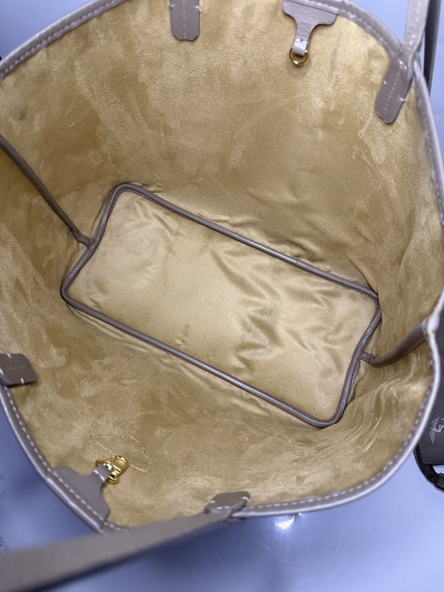 Maison Mollerus Borse da donna: Original Maison Mollerus Cabas Handtasche Grau Taupe – Usato da Vionnaz venduto da b_f_d_r_g 7