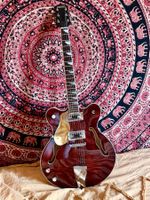 Eastwood Classic 6, Left-Hand Semi Hollow-body Electric Guit