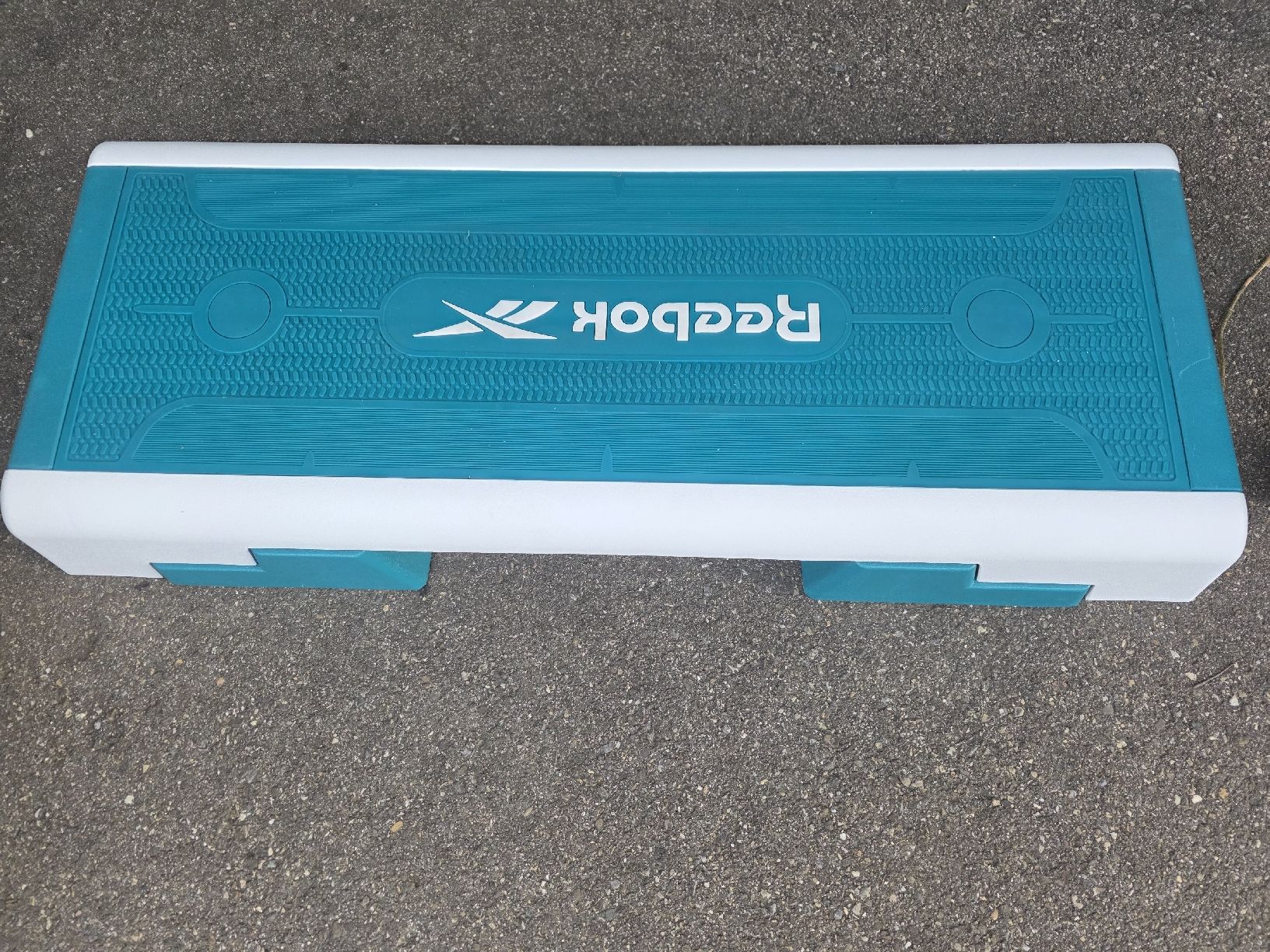 Reebok Hometrainer: Reebok Aerobic Step Trainingsplattform weiss/tuerkis  – Usato da Arbon venduto da MadameLuLa9320 1