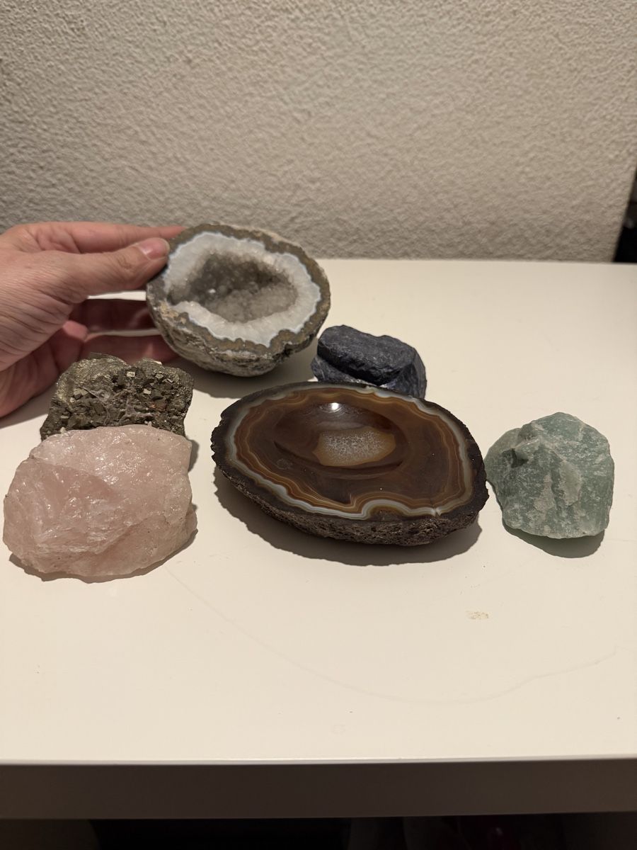 Minéraux & Lithothérapie: 6 Edelsteine – D'occasion à Wettingen par NickInc