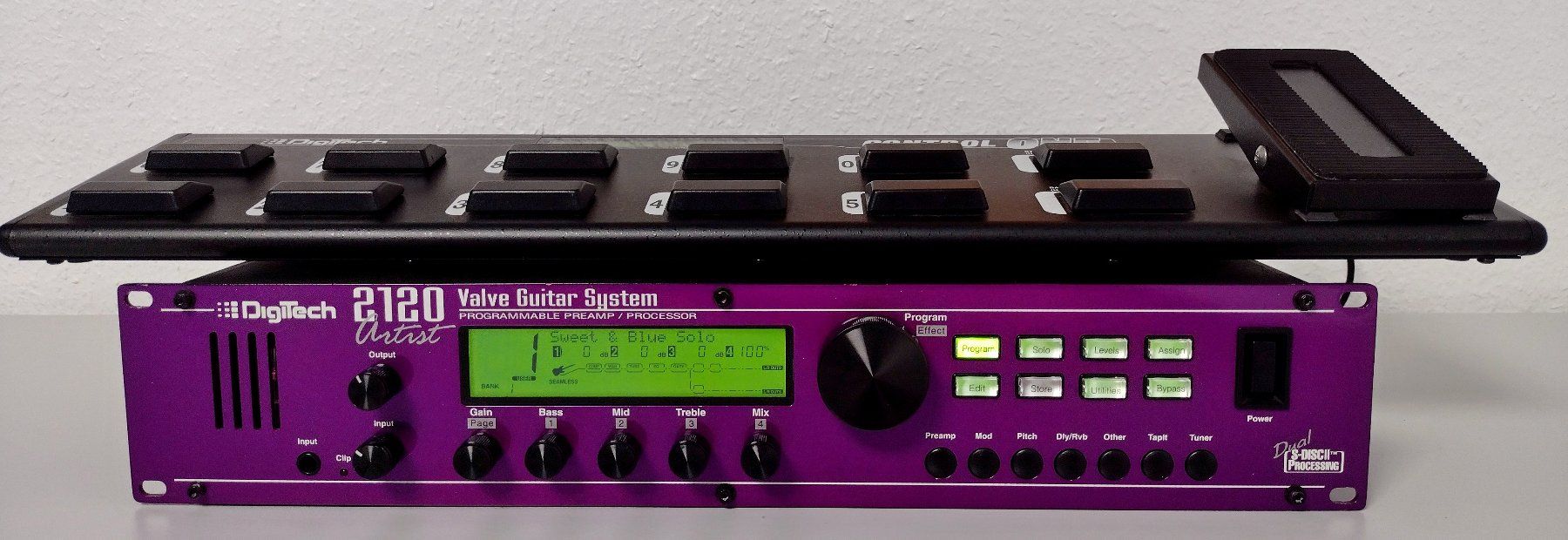 Strumenti musicali: Digitech 2120 Artist + Foot Controller + Case – Usato da Basel venduto da x-hobby