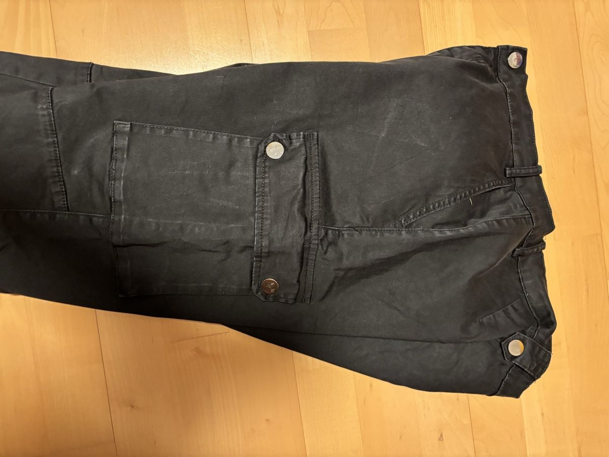 Pantaloni: Schwarze Hose 40 – Usato da Kesswil venduto da Branca-01 4