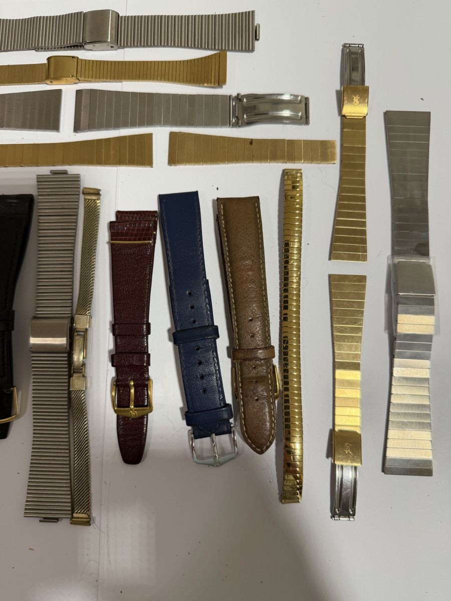 Orologi: Div.Uhrenbänder 16 Stk. (4) – Usato da Ballwil venduto da lukyluciano21 2