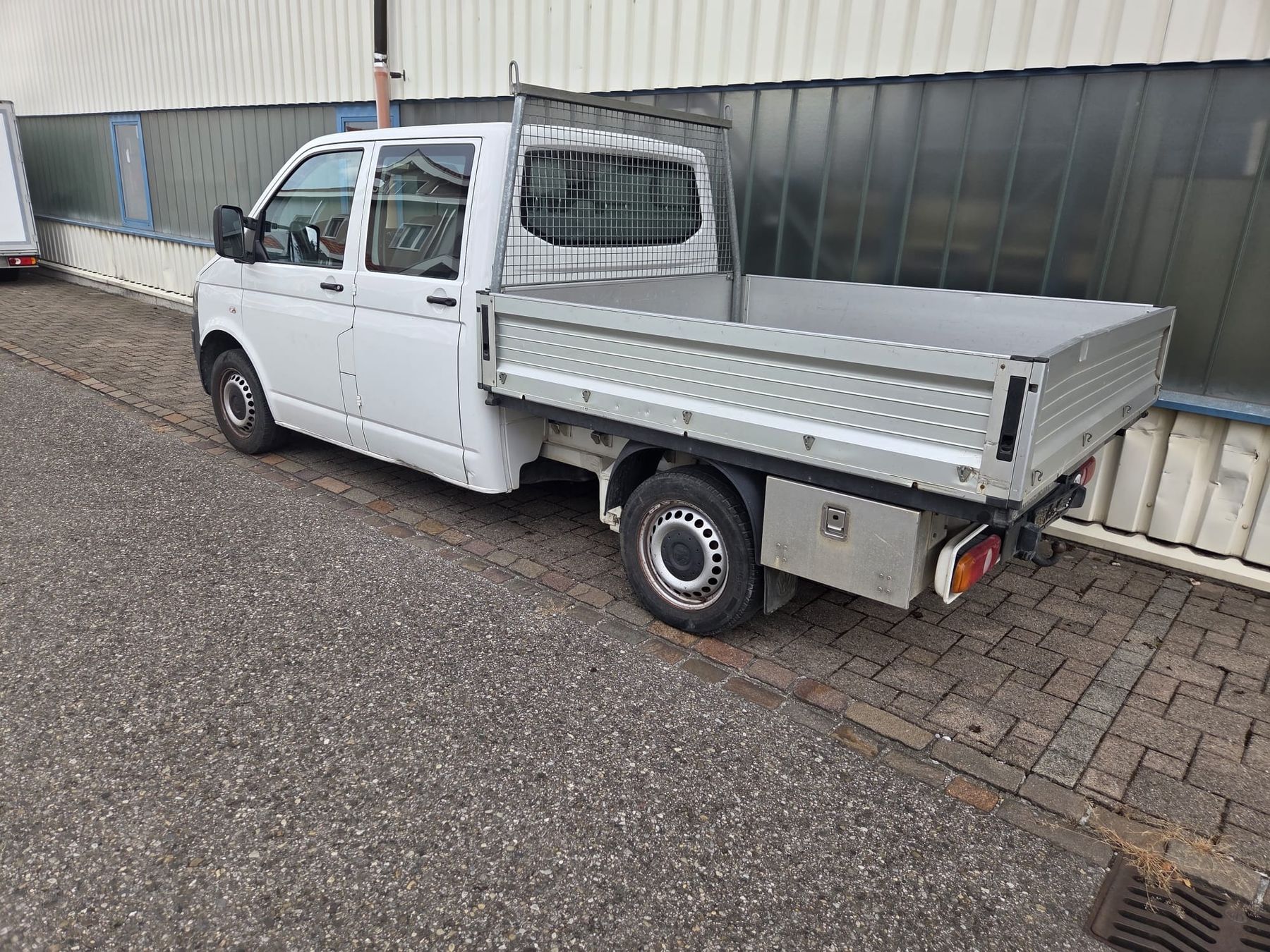 VW Veicoli commerciali: Vw t5 Diesel 4x4 – Usato da Bronschhofen venduto da Timi.g 2
