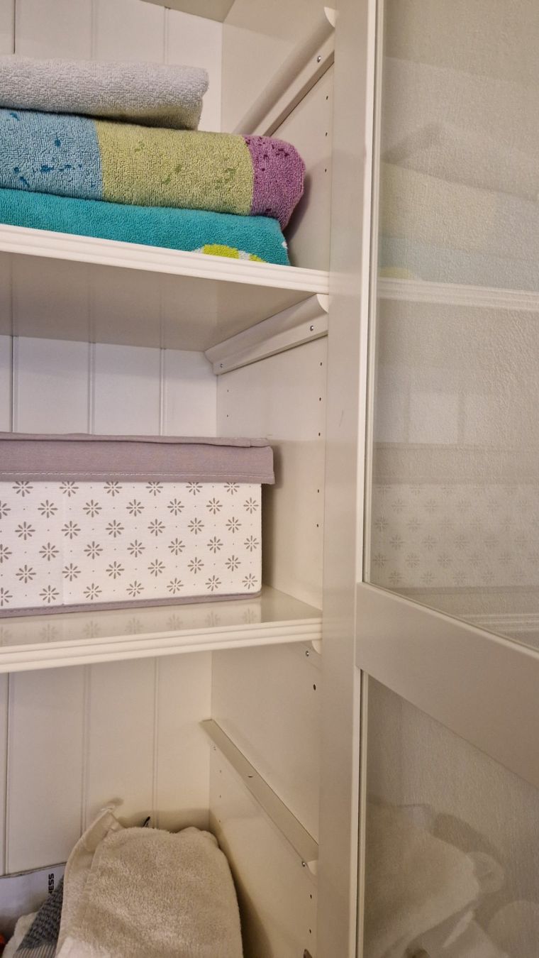 Ikea Armoires: Schrank – D'occasion à Schaffhausen par Ninapharma 2