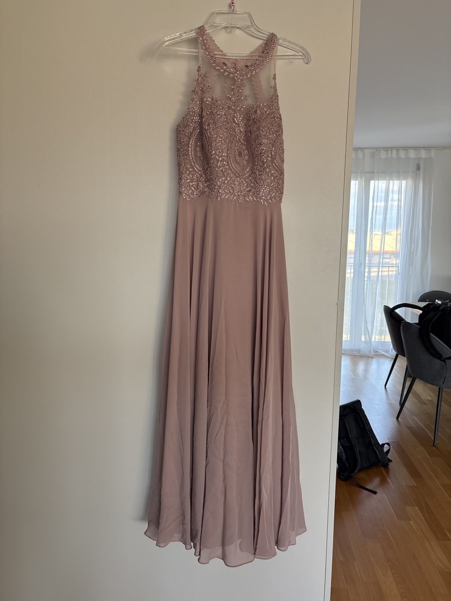 Kleider: Abendkleid – Gebraucht aus Wil SG von Sarinabachmann