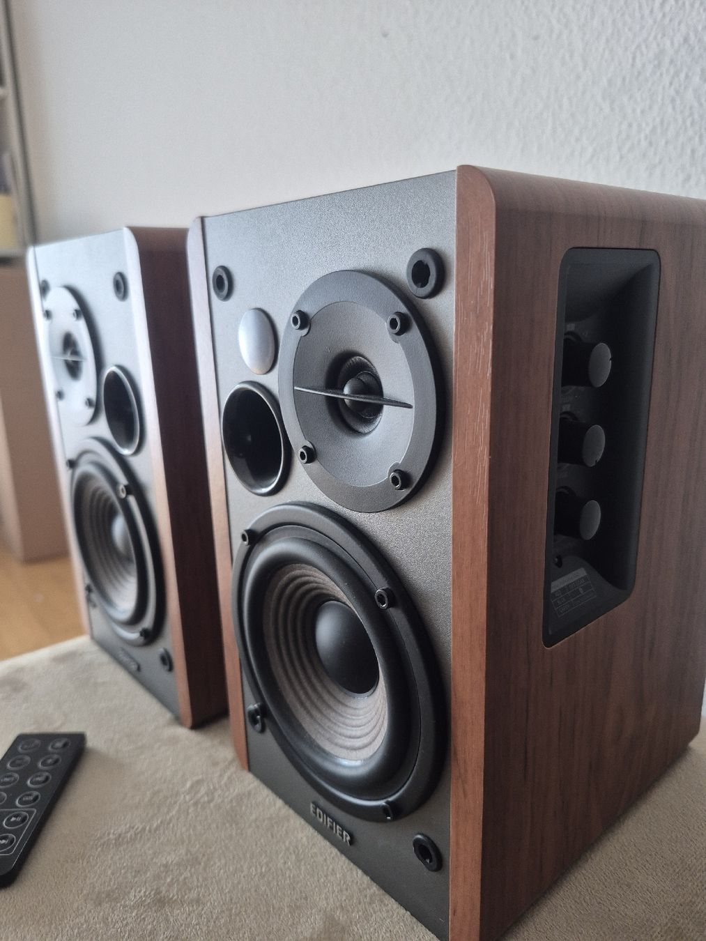 Haut-parleurs: Edifier R1280DBs Bluetooth – D'occasion à Männedorf par K-Rider95 1