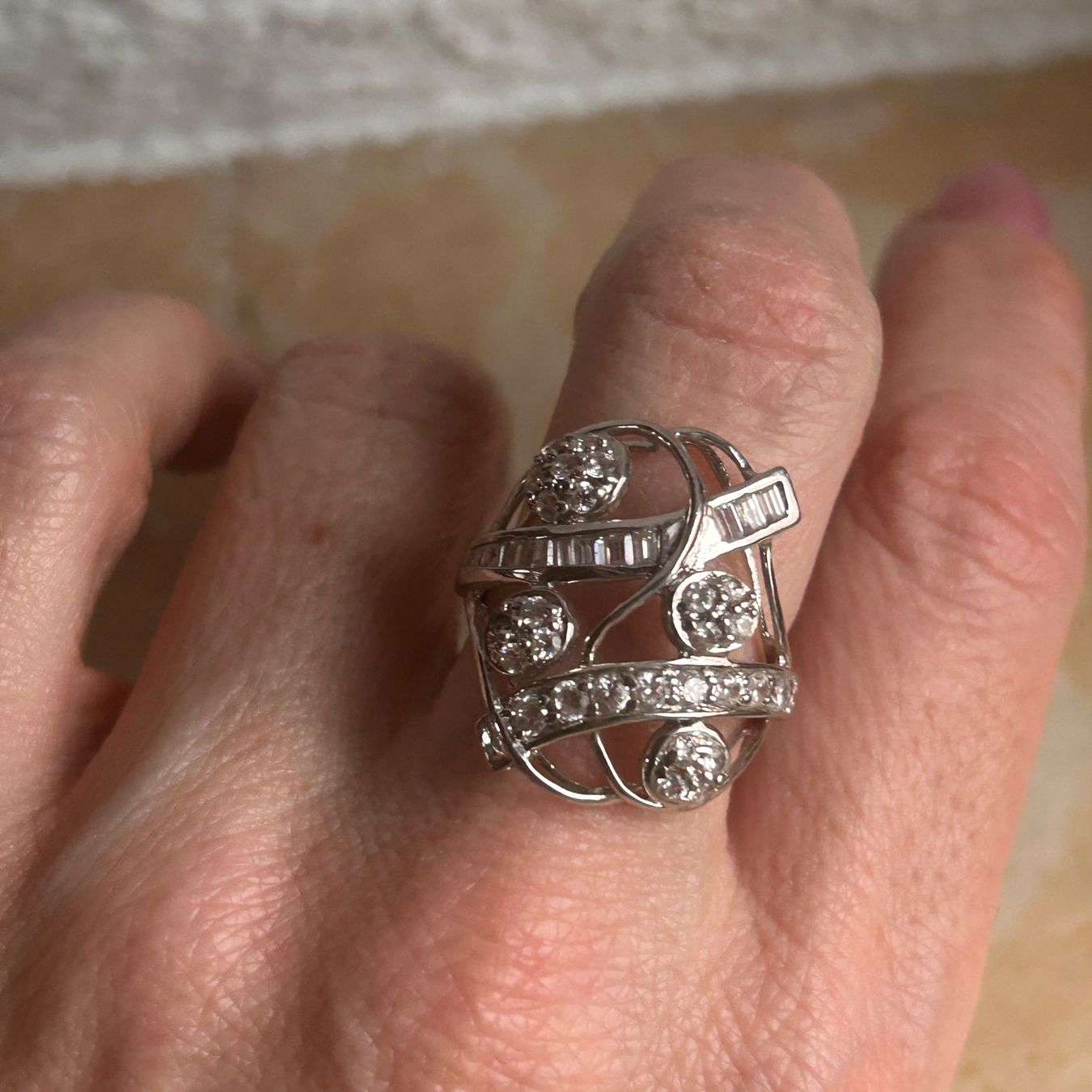 Ringe: WHITE Ring Zirkonia, WEDDING Grösse 57 – Gebraucht aus Laufen von Bellebellezza