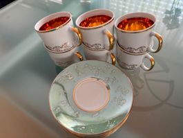 Kaffeetassenset mit Untertellern hellgrün-weiss 6-teilig