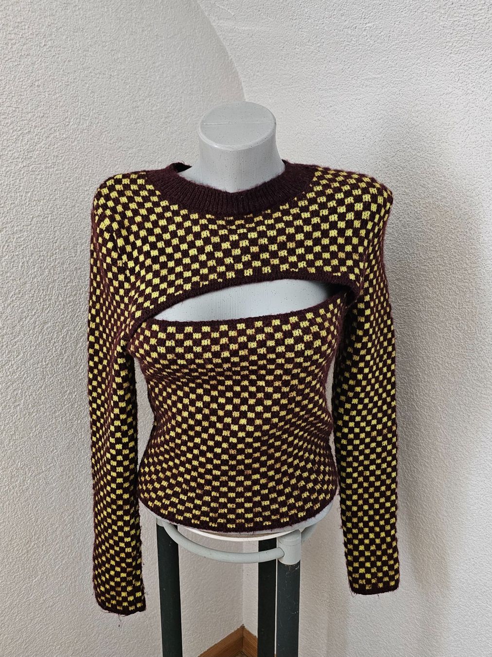 Zara Lots de vêtements: cooles Duo: Pullover ZARA + Top Gr. S – D'occasion à Füllinsdorf par Sunnebliemli7 1