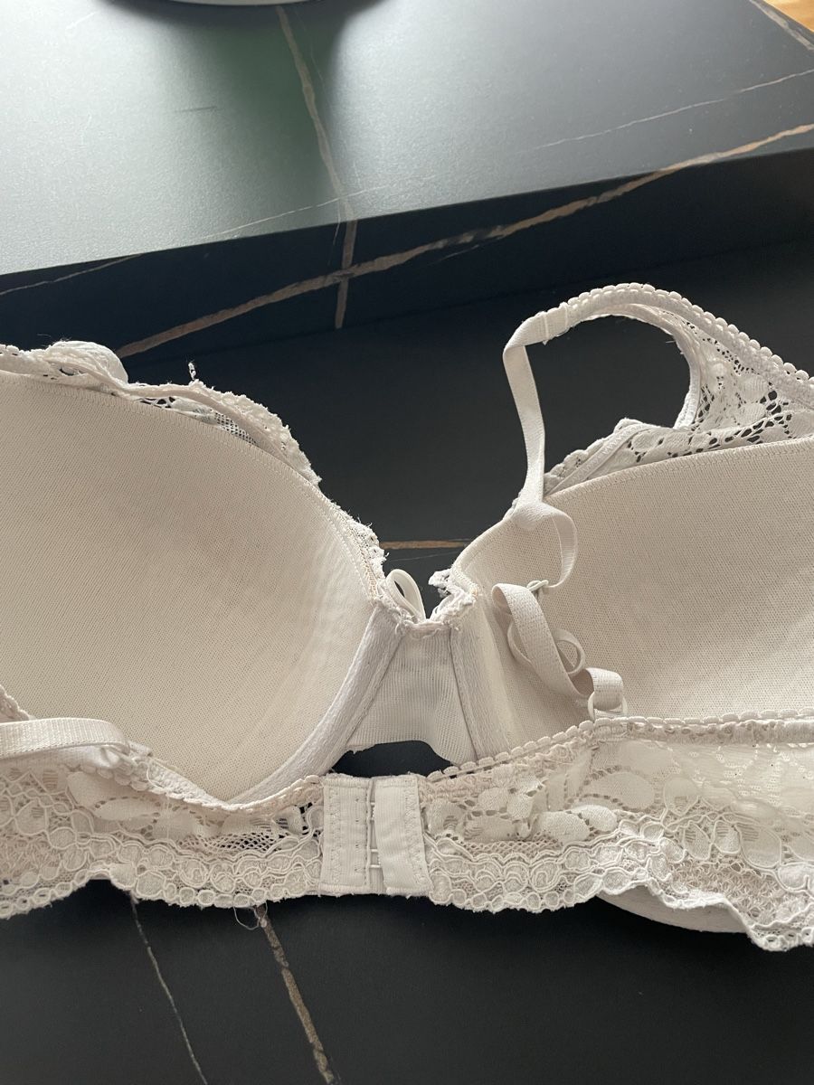 Sonstige Unterwäsche: BH – Gebraucht aus Zürich von car_26mh 3
