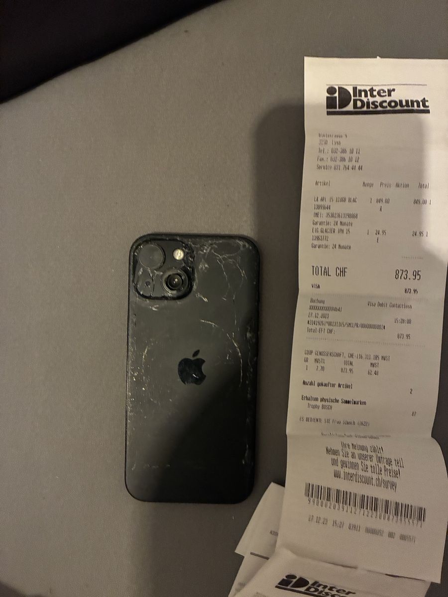 Apple Portables: Iphone 15 zu verkaufen – Défectueux à Kappelen par bebu2710 2