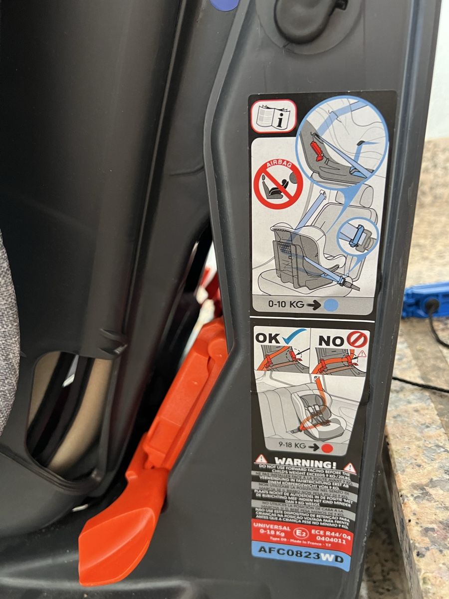 Seggiolini per auto: Kindersitz – Usato da Aarau venduto da Rega__79 1