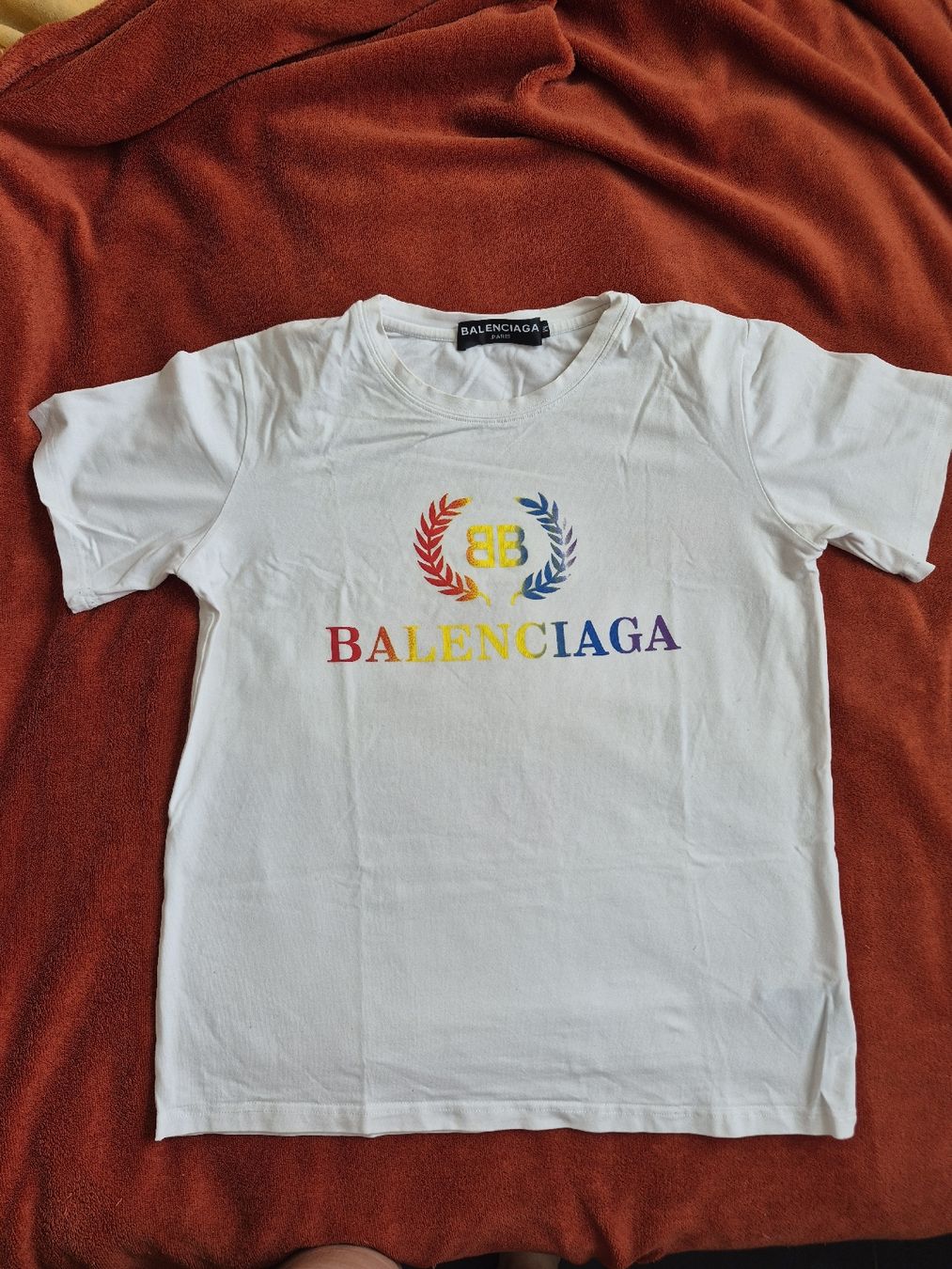 Balenciaga T-shirt: T-shirt Balenciaga BB Laurel logo – Usato da Collonges venduto da cam_72xf