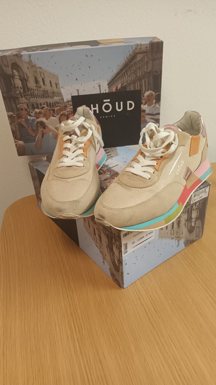 Damenschuhe: GHŌUD RUSH SNEAKER GRÖSSE 40 – Gebraucht aus Zürich von Claire_ZH 1