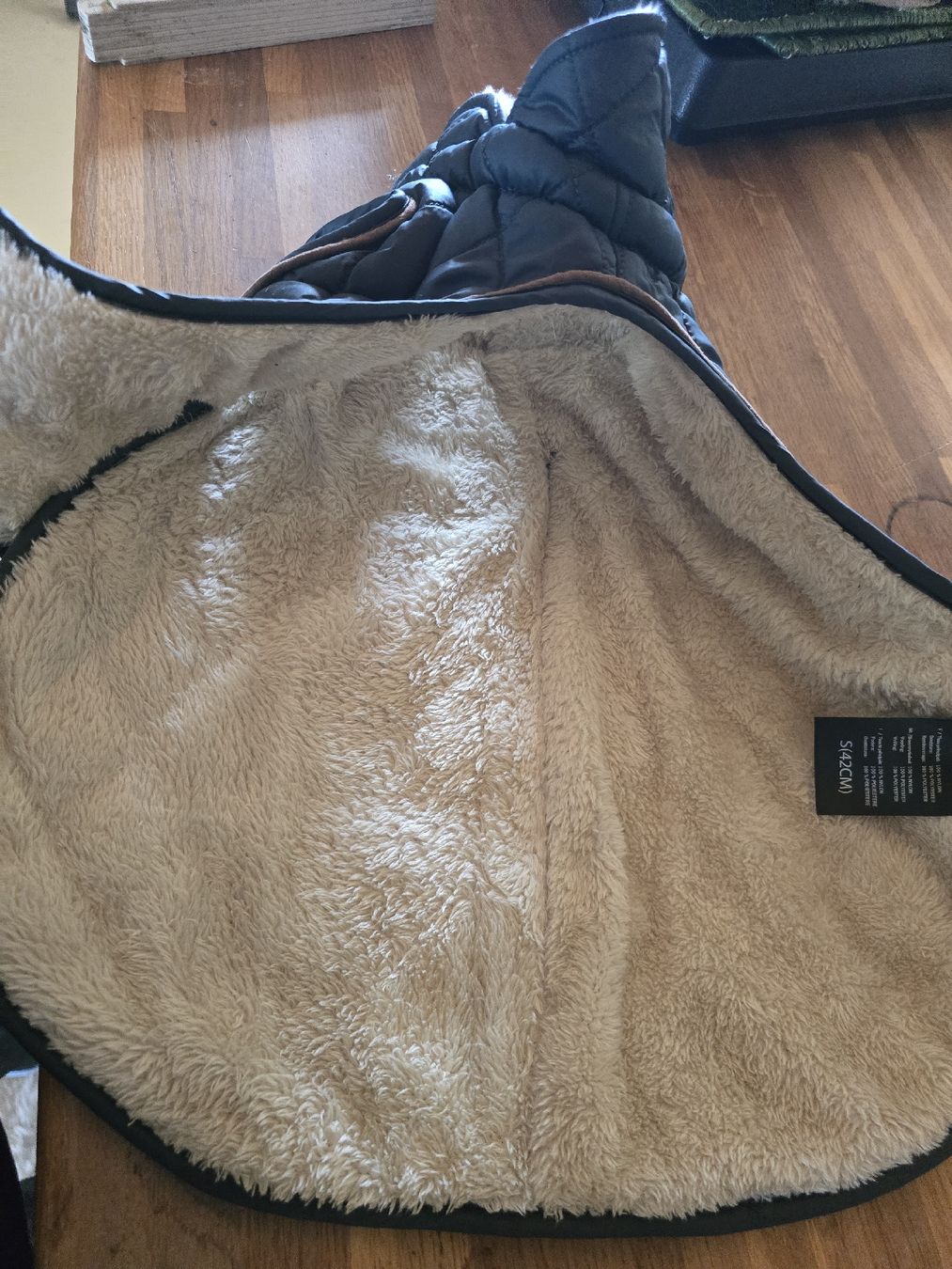 Vêtements: Hundemantel – D'occasion à La Tanne par Agere 2