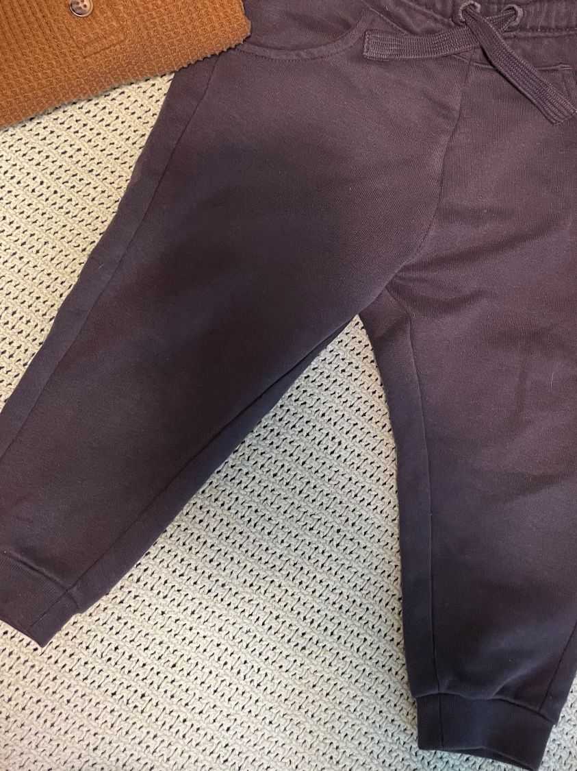 La Redoute Kleiderpakete & -sets: Joggpants & Pullover Set, Grösse 2Jahre, Top Zustand! – Gebraucht aus Bülach von bjoernbenny 6