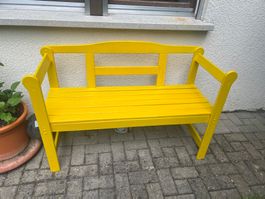 Sitzbank draussen Holz