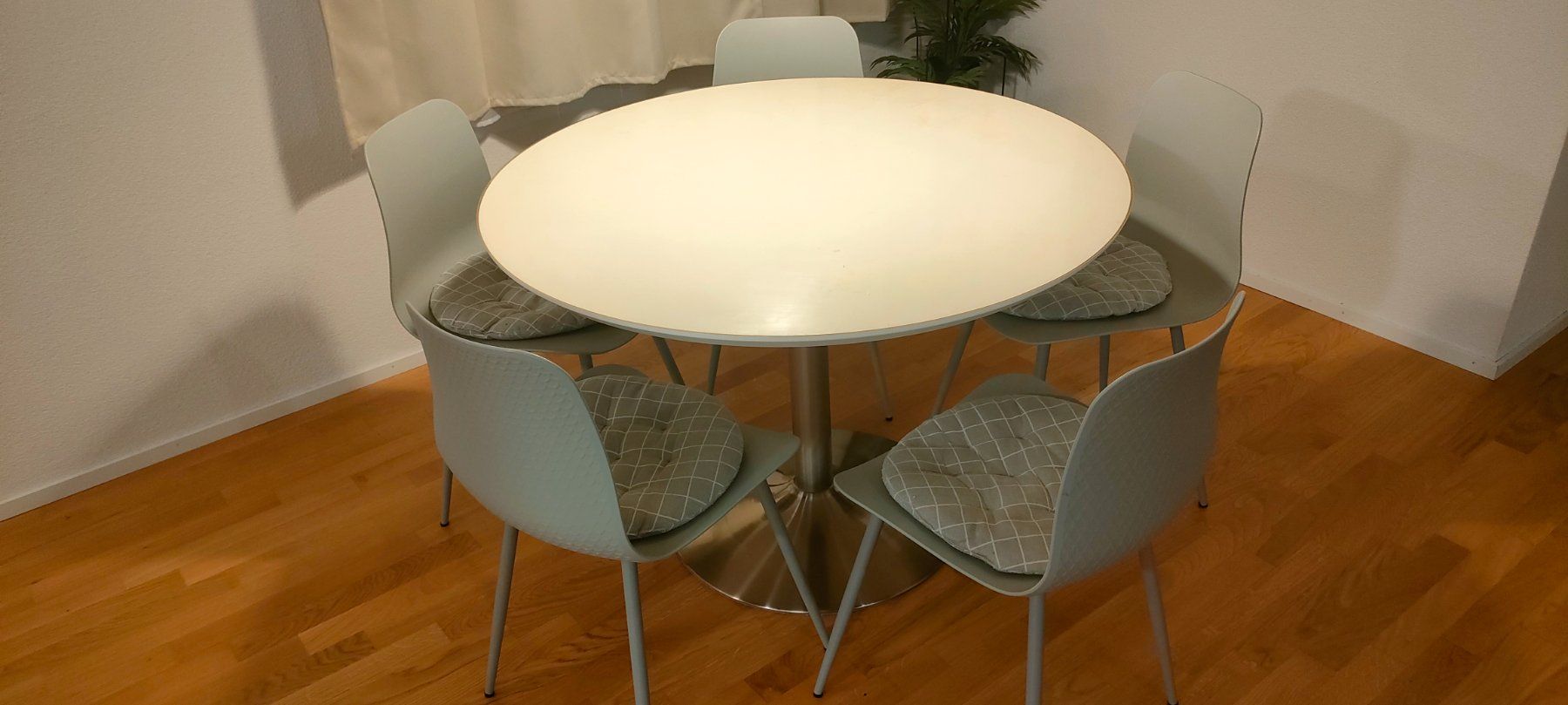 Pfister Tische: Möbel Pfister runder Esstisch Basic 5.2 - 110 cm  Durchmesse – Gebraucht aus Muri AG von Suiphi 5