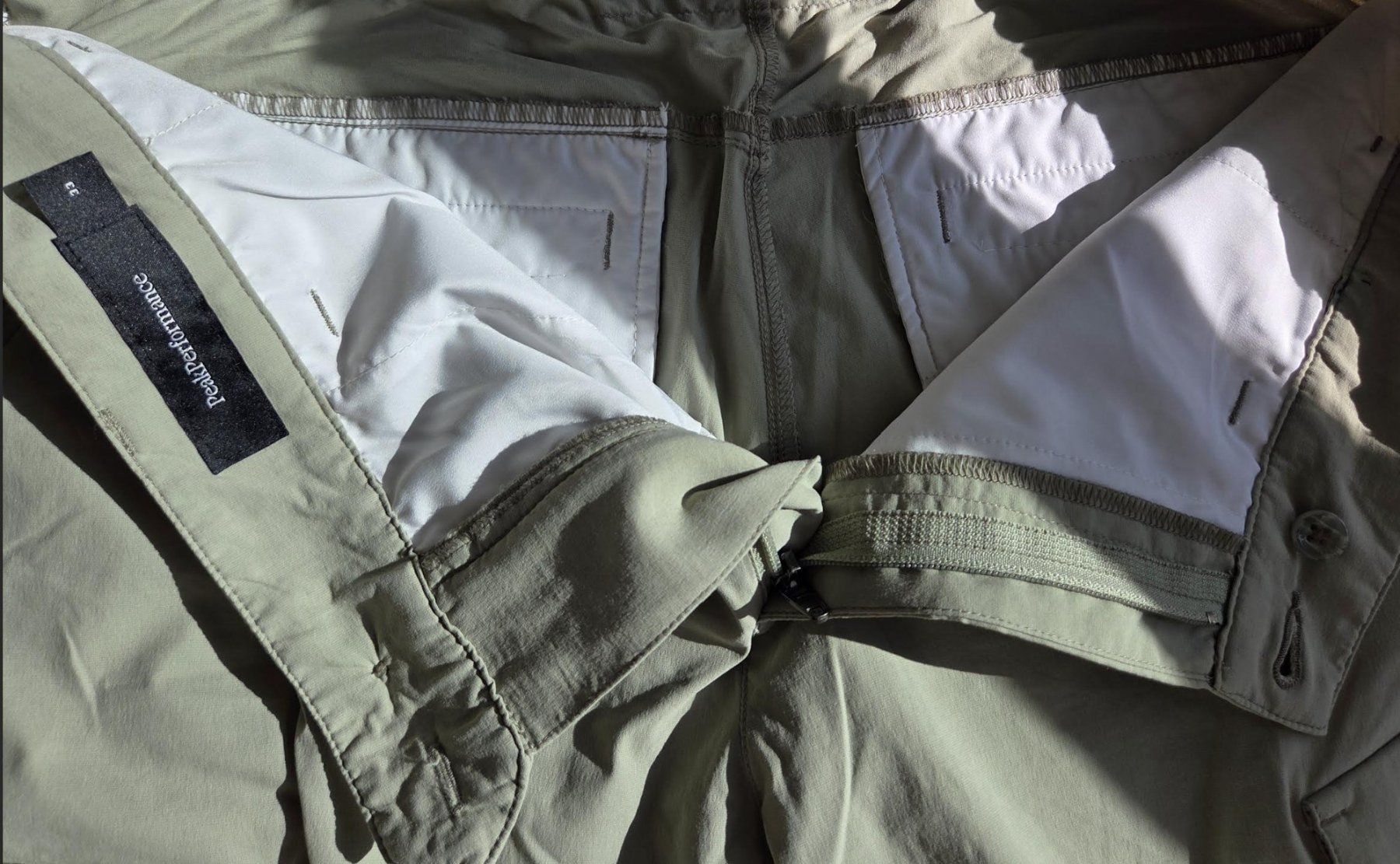 Peak Performance Pantaloni: Peak Performance Herren Cargo Shorts Gr. 33 Neu! – Nuovo (secondo la descrizione) da Engelberg venduto da ben_w6lm 5