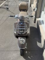 Vespa GTS 300 Super Sport "Vie Della Moda" - CH Kennzeich...