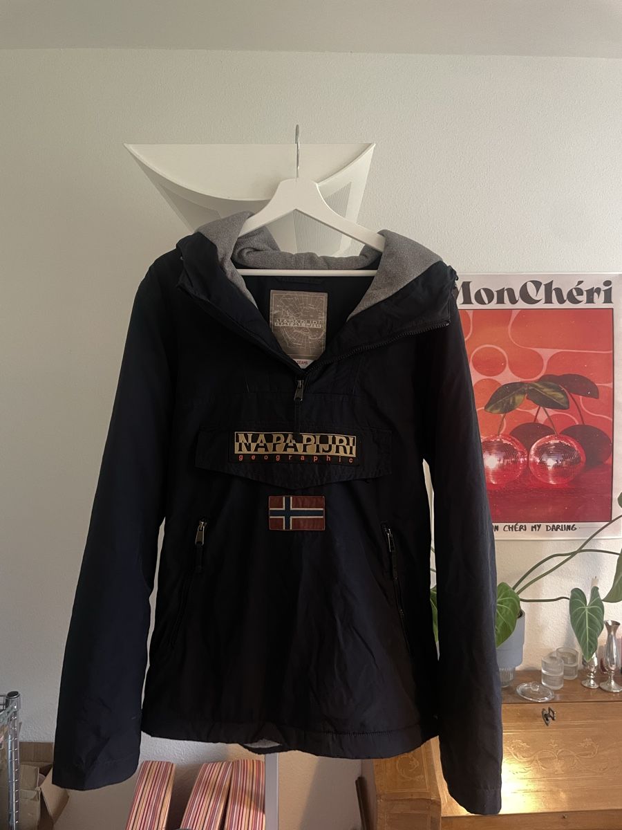 Napapijri Giacche: Napapijri Jacke Schwarz Gr. M – Usato da Zürich venduto da Dernotorische 2