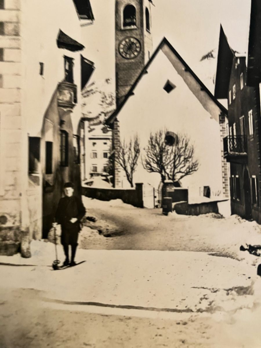 Cartoline postali: Alte Ansichtskarten Dorf Kirche Scanfs – Usato da Bauma venduto da Baumer71 2