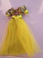 Barbie 80 er Kleid defekt 