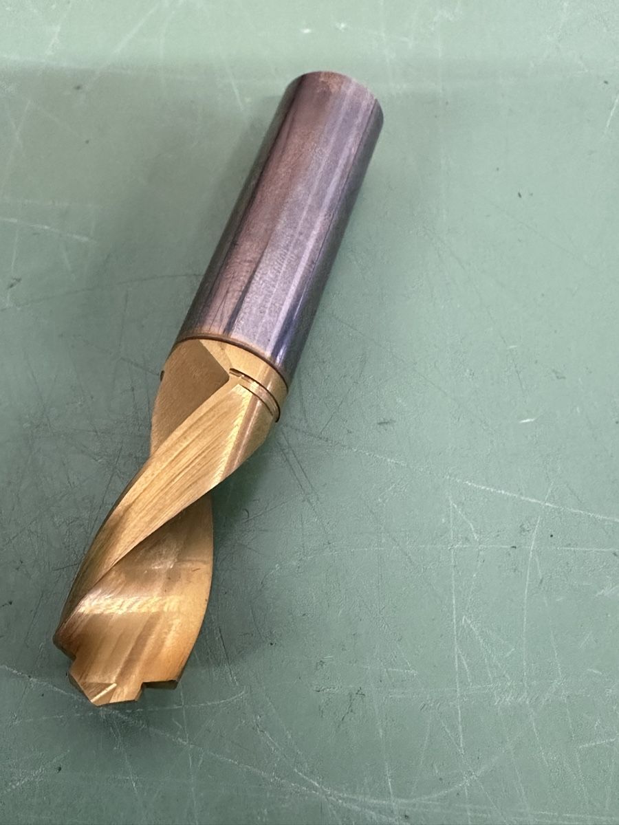 Tutti gli attrezzi: Solid Carbide Drill bit 12 mm, bohrer. – Usato da Aarberg venduto da SNMachines