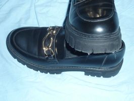 chaussures basse en cuir et anneaux pointure 40 CATWALK