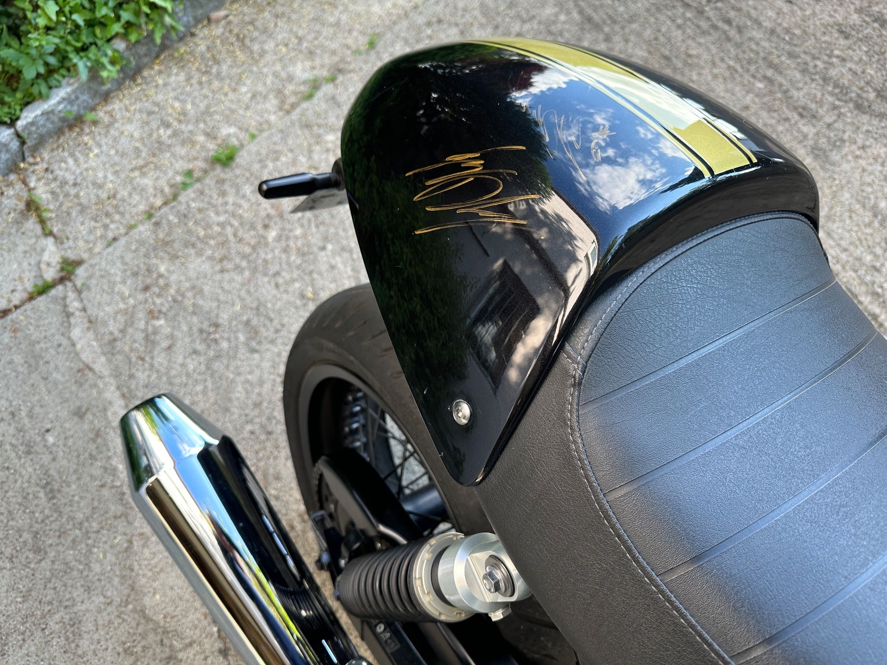 Triumph Strasse: TRIUMPH Thruxton 900 - Custom luftgekühlt – Gebraucht aus Auenstein von Stratosurfer 5