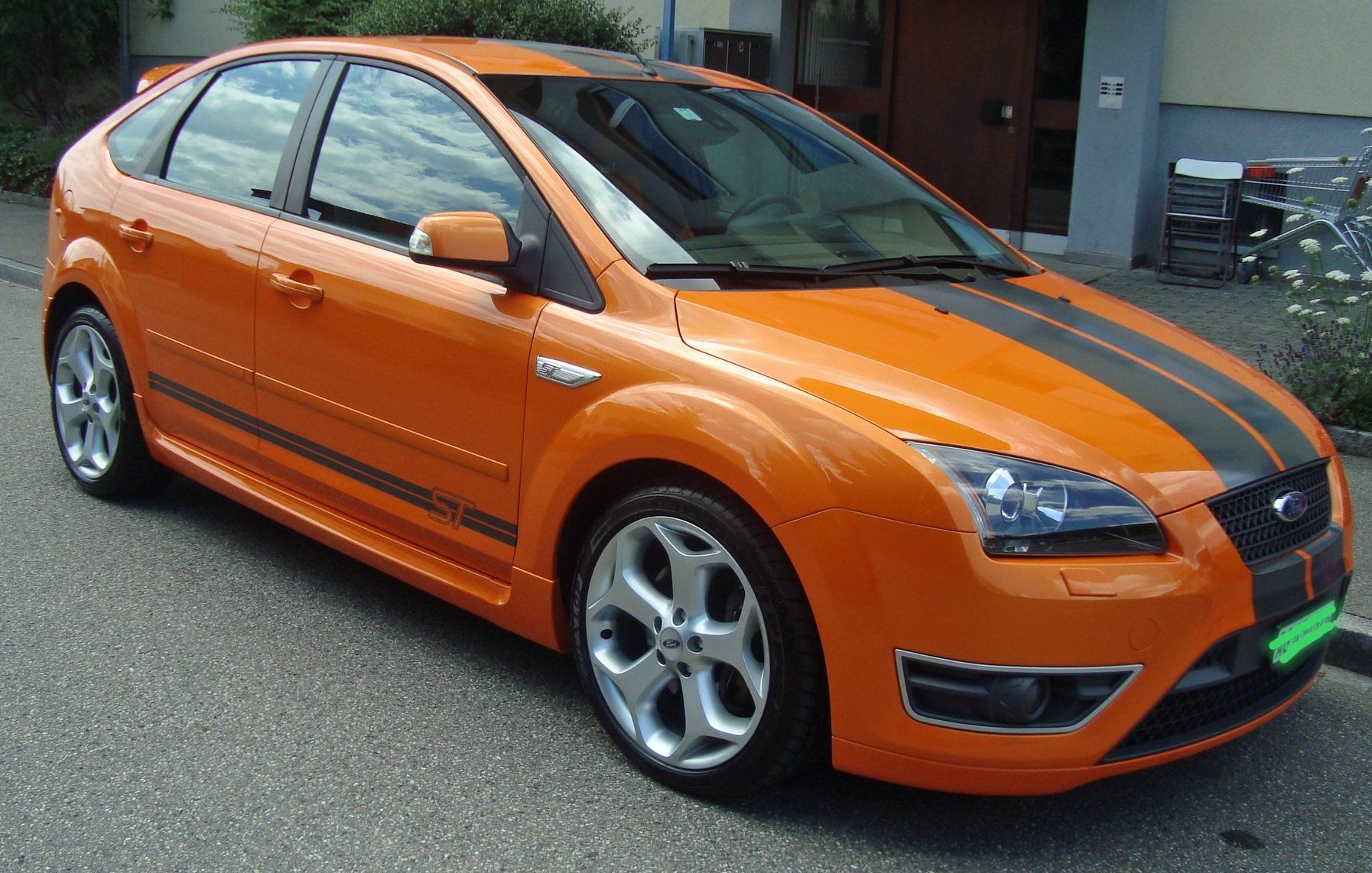 Ford Autos: Oranger Ford Focus ST 2.5 Liter – D'occasion à Kloten par RebeccaM01 2