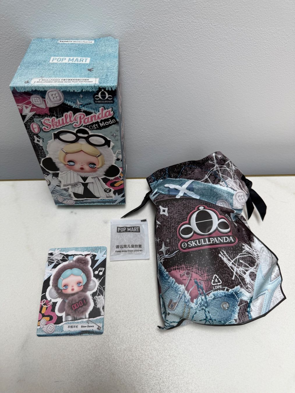 Pop Mart Jouets: Skullpanda SLOW DOWN – Neuf avec emballage d'origine à Morbio Inferiore par rox_96fj