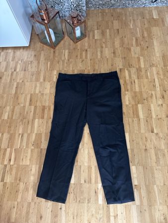 Herren Stoffhose schwarz klassischer Schnitt Grösse 54