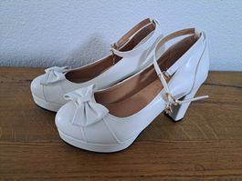 Pumps weiss Grösse 38 Schleife Plateau neu