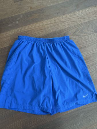 Nike Laufshorts Dri-Fit blau Grösse M guter Zustand