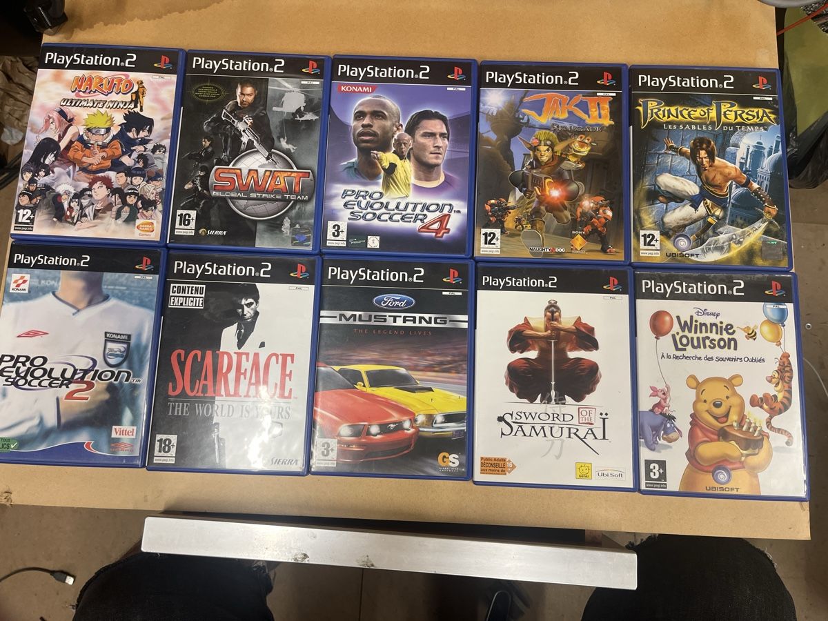 Jeux: Lot de 10 jeux PlayStation 2  – D'occasion à Onnens FR par Daniel333