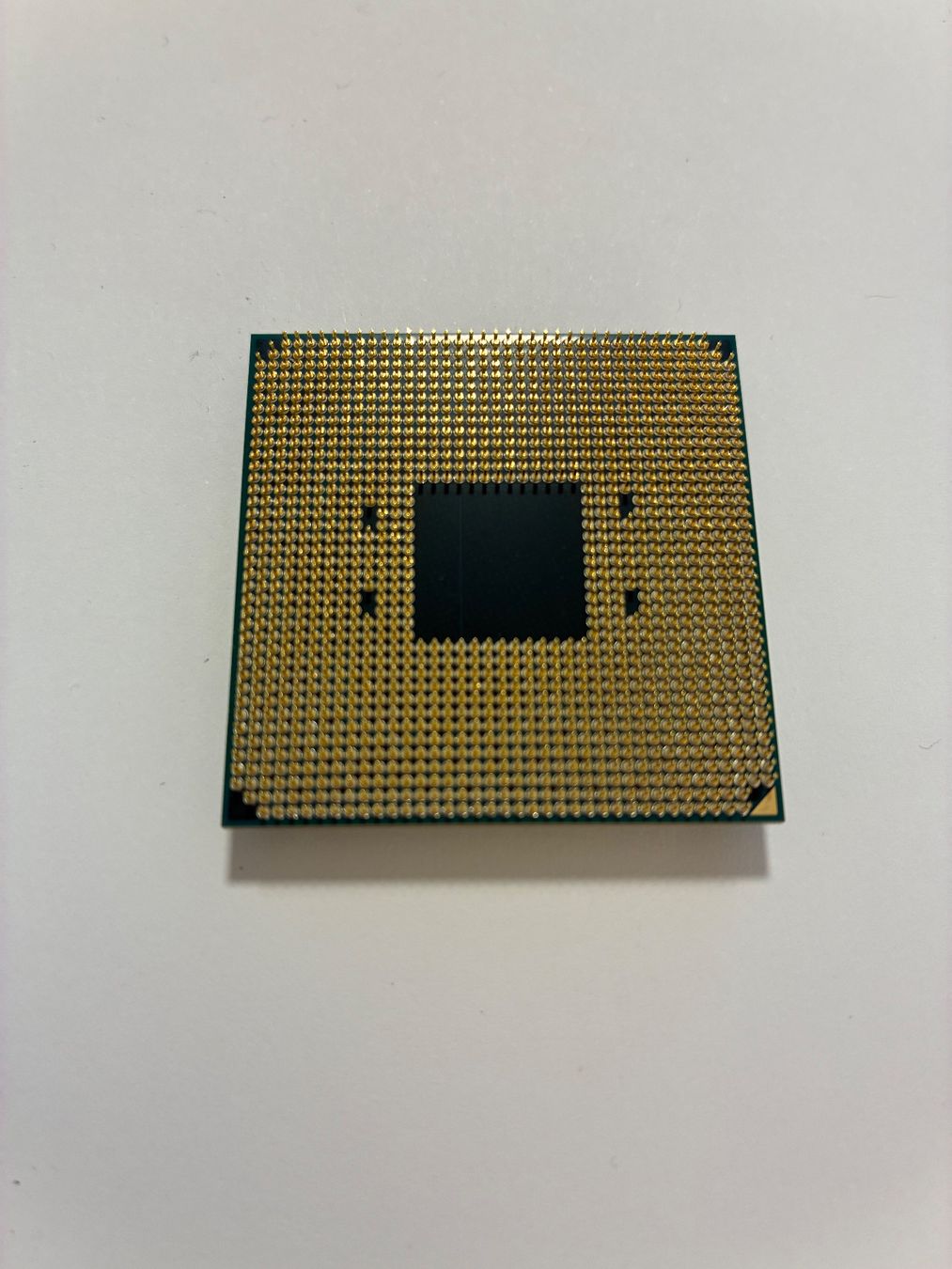 Amd Componenti elettronici: AMD Ryzen 5 5600X CPU – Usato da Muttenz venduto da pottiger02 3