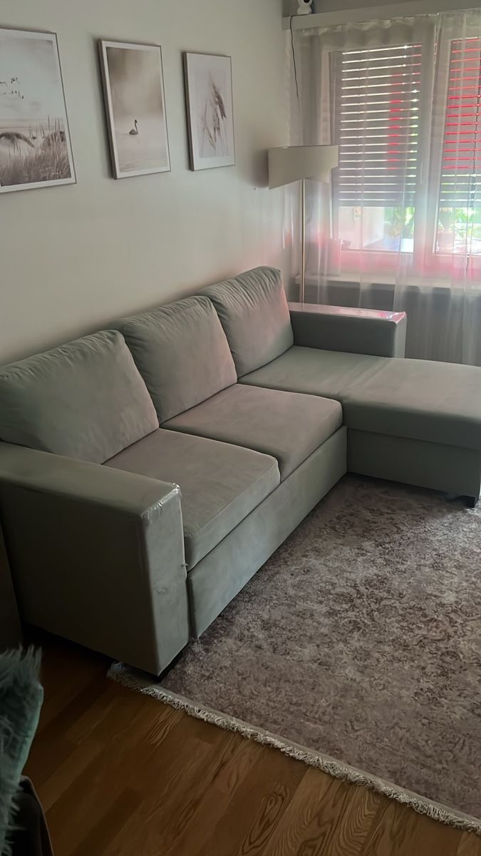 Sofas: Eck/Bettsofa Minzgrün – Neuf (Voir description) à Adliswil par cri_ryf9