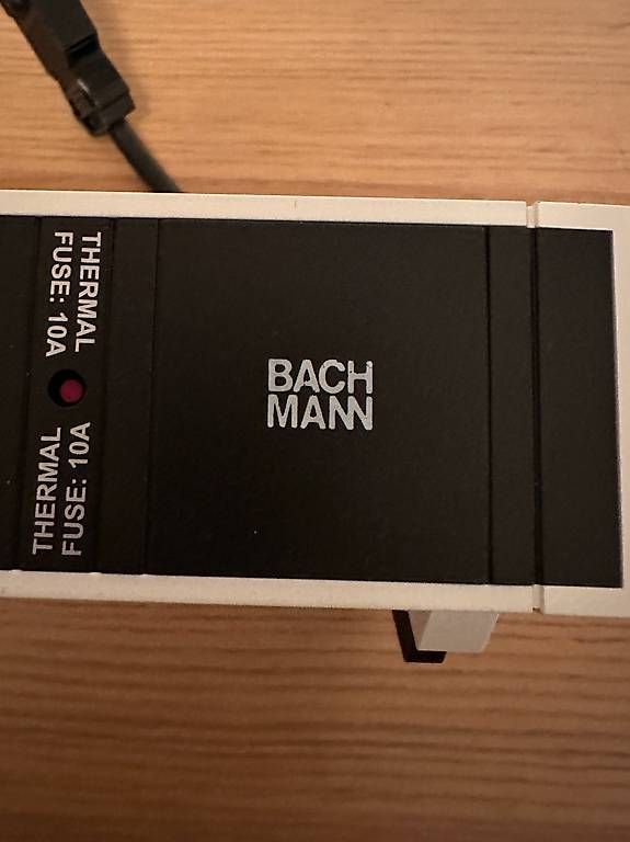 Stromzufuhr: Bachmann Table Socket Strip / Tischsteckdosenleiste Desk 2  – Neu und originalverpackt aus Zürich von vicks9822 2