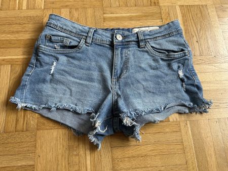 Mini Short en jean taille 36